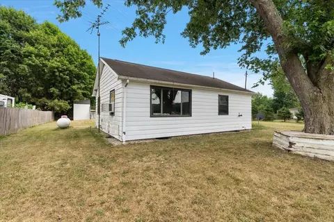Exterior - 75 4th, Plainwell, MI 49080 photo 6 of 28