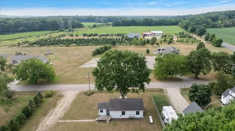 View/Area - 75 4th, Plainwell, MI 49080 photo 5 of 27