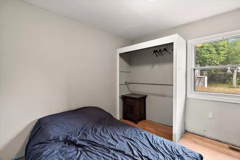 Bedroom - 75 4th, Plainwell, MI 49080 photo 3 of 6