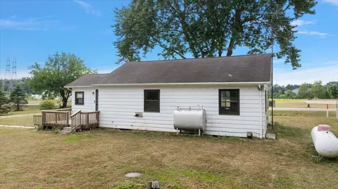 Exterior - 75 4th, Plainwell, MI 49080 photo 3 of 28