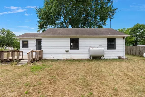 Exterior - 75 4th, Plainwell, MI 49080 photo 7 of 28
