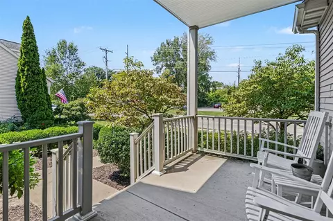 Exterior - 561 Upton, Saint Joseph, MI 49085 photo 5 of 7