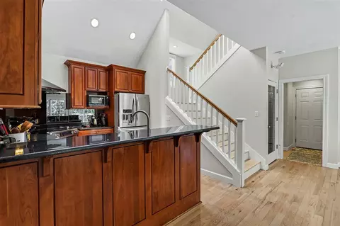 Entry Way - 561 Upton, Saint Joseph, MI 49085 photo 1 of 2