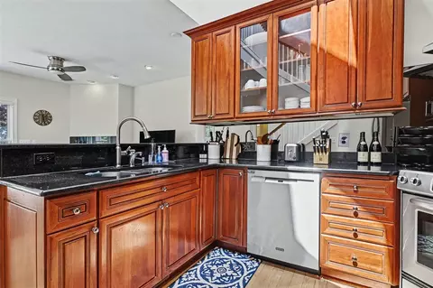 Kitchen - 561 Upton, Saint Joseph, MI 49085 photo 2 of 3