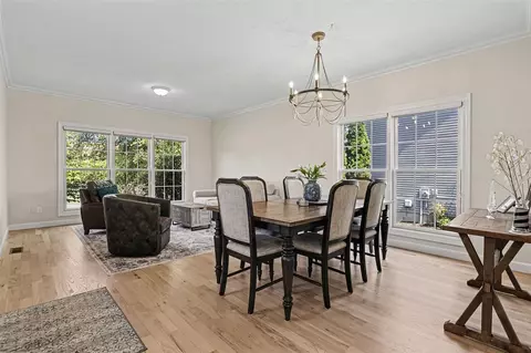 Dining - 561 Upton, Saint Joseph, MI 49085 photo 1 of 2