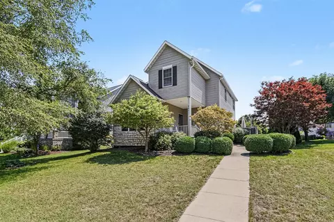 Exterior - 561 Upton, Saint Joseph, MI 49085 photo 2 of 7