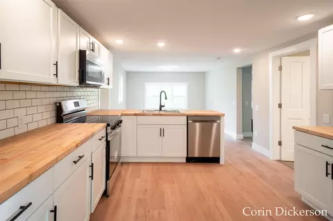 Kitchen - 10860 Douglas, Plainwell, MI 49080 photo 4 of 4