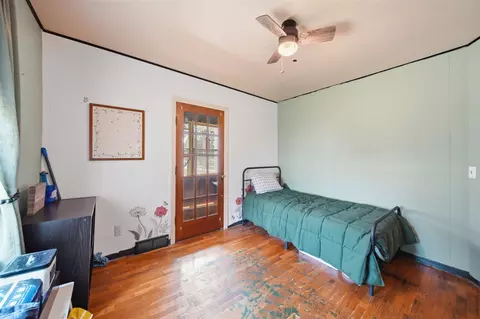 Bedroom - 1418 Moore, Adrian, MI 49221 photo 4 of 11