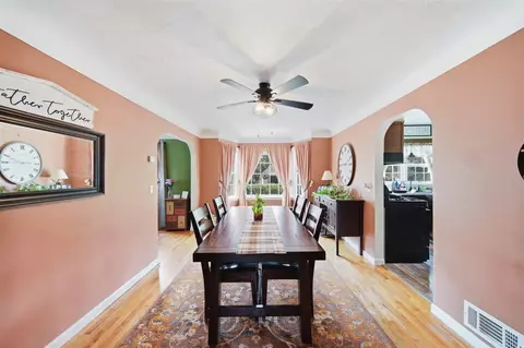 Dining - 1418 Moore, Adrian, MI 49221 photo 2 of 2