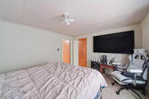 Bedroom - 1418 Moore, Adrian, MI 49221 photo 6 of 11