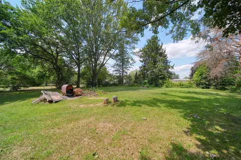 Exterior - 1418 Moore, Adrian, MI 49221 photo 13 of 15