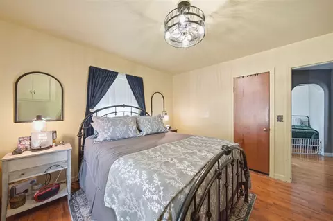Bedroom - 1418 Moore, Adrian, MI 49221 photo 2 of 11