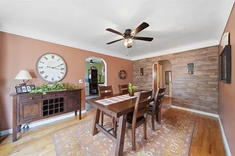 Dining - 1418 Moore, Adrian, MI 49221 photo 1 of 2