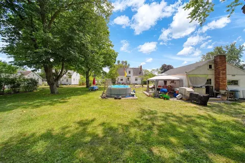 Exterior - 1418 Moore, Adrian, MI 49221 photo 9 of 15