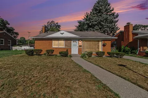 13429 Garfield, Redford, MI 48239
