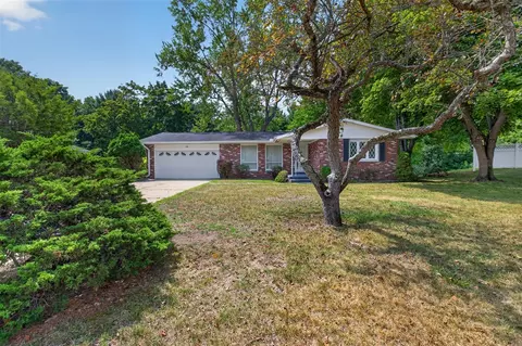 Exterior - 145 Mohawk, Jackson, MI 49203 photo 2 of 9