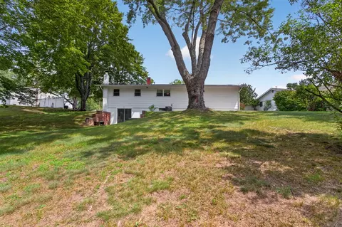 Exterior - 145 Mohawk, Jackson, MI 49203 photo 6 of 9
