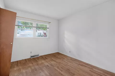 Bedroom - 145 Mohawk, Jackson, MI 49203 photo 6 of 12