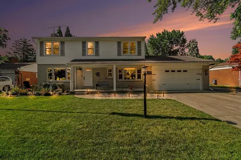 23940 King, Clinton Township, MI 48035