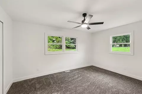 Bedroom - 6627 S Jackson, Jackson, MI 49201 photo 3 of 4