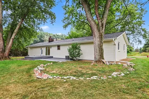Exterior - 6627 S Jackson, Jackson, MI 49201 photo 4 of 8