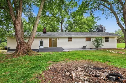 Exterior - 6627 S Jackson, Jackson, MI 49201 photo 6 of 8