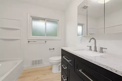 Bath - 6627 S Jackson, Jackson, MI 49201 photo 1 of 2