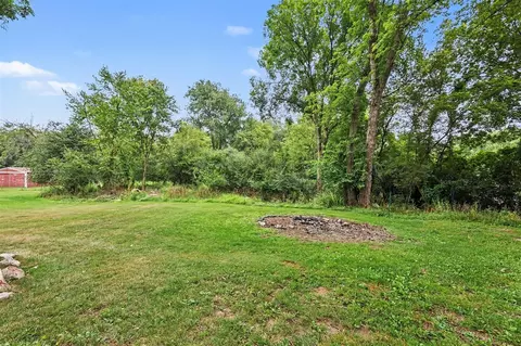 Exterior - 6627 S Jackson, Jackson, MI 49201 photo 5 of 8