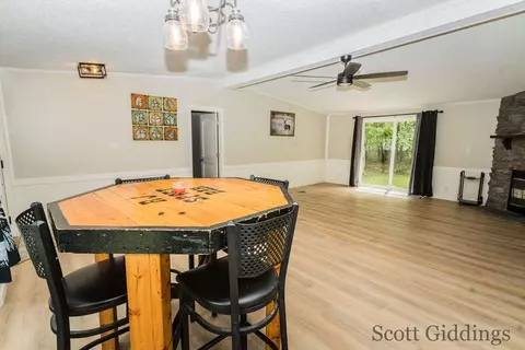 Dining - 318 E Bellevue, Stanton, MI 48888 photo 3 of 3