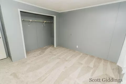 Bedroom - 318 E Bellevue, Stanton, MI 48888 photo 5 of 8