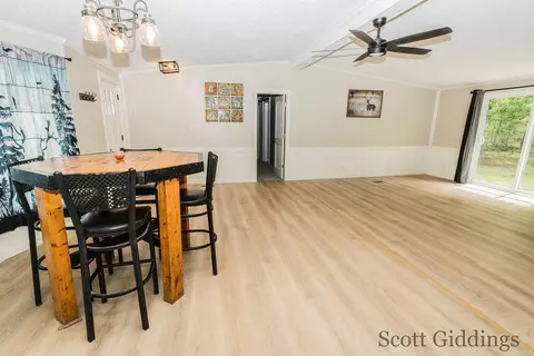 Dining - 318 E Bellevue, Stanton, MI 48888 photo 2 of 3