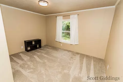 Bedroom - 318 E Bellevue, Stanton, MI 48888 photo 7 of 8