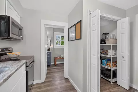 Entry Way - 438 W Monroe, Jackson, MI 49202 photo 3 of 4