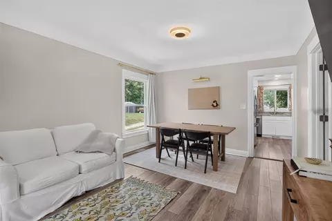 Dining - 438 W Monroe, Jackson, MI 49202 photo 1 of 1