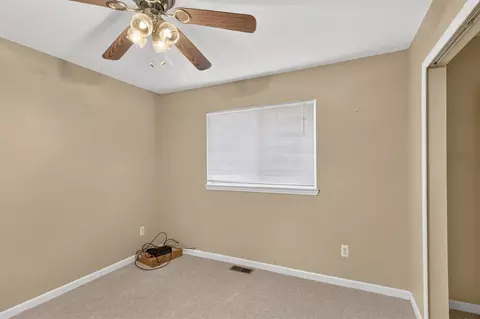 Bedroom - 11209 Jackson, Taylor, MI 48180 photo 2 of 10