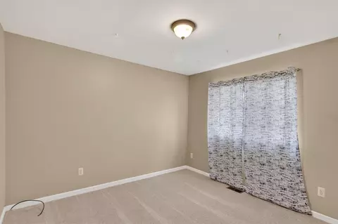 Bedroom - 11209 Jackson, Taylor, MI 48180 photo 4 of 10
