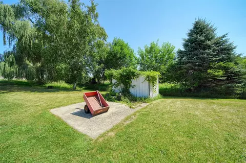 Exterior - 2129 Heights, Brooklyn, MI 49230 photo 4 of 5