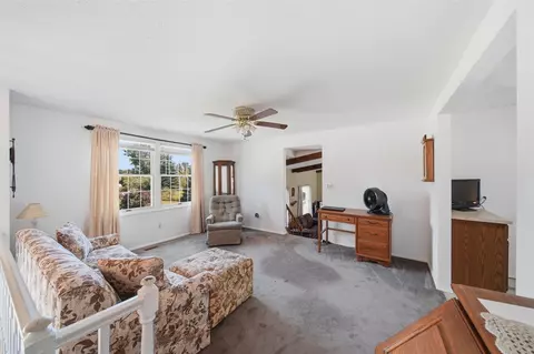 Living - 2129 Heights, Brooklyn, MI 49230 photo 2 of 4