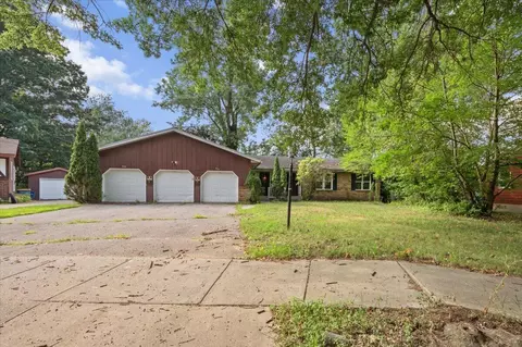 944 Lancashire #946, Grand Rapids, MI 49508