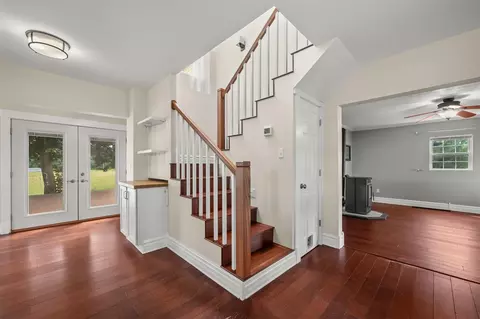 Entry Way - 7760 Empire, Benton Harbor, MI 49022 photo 5 of 11