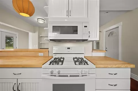 Kitchen - 7760 Empire, Benton Harbor, MI 49022 photo 4 of 4