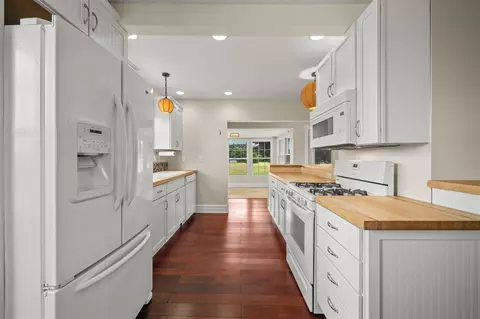 Kitchen - 7760 Empire, Benton Harbor, MI 49022 photo 2 of 4