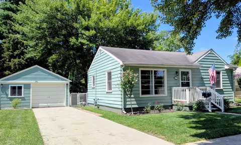 216 2nd, Sturgis, MI 49091
