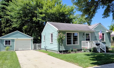 216 2nd, Sturgis, MI 49091