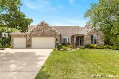 6311 Summerhill, Hudsonville, MI 49426
