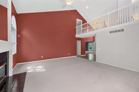 Living - 13601 Chestnut, Taylor, MI 48180 photo 3 of 5