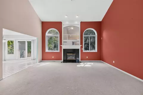 Living - 13601 Chestnut, Taylor, MI 48180 photo 2 of 5