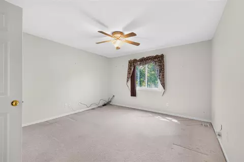 Bedroom - 13601 Chestnut, Taylor, MI 48180 photo 8 of 9