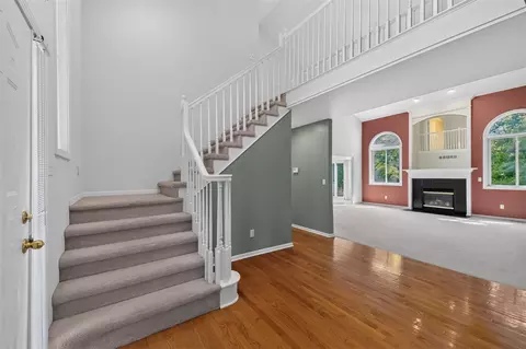 Entry Way - 13601 Chestnut, Taylor, MI 48180 photo 2 of 3