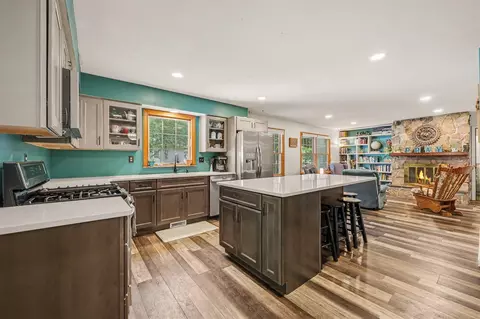 Kitchen - 215 Wickenham, Spring Arbor, MI 49283 photo 1 of 2